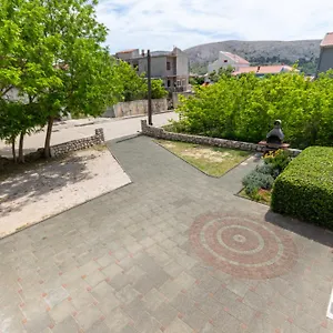 Luka Apartament